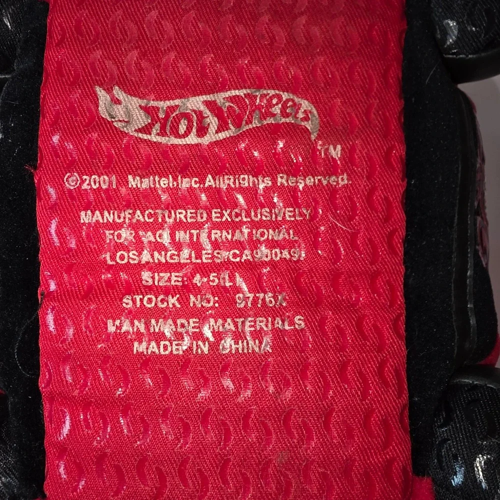 Vintage 2001 Hot Wheels Kids Plush Car Slippers Red Black 3D Race Car Size 4-5 L